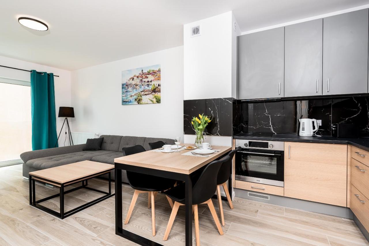 5d Fredry 2/36 Apartment *